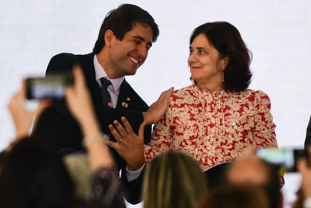 Lançamento do programa Mais Médicos para o Brasil com Lula, Nísia Trindade e Camilo Santana - Metrópoles
