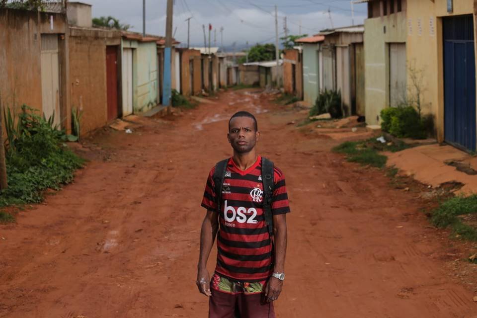 Homem - Metrópoles