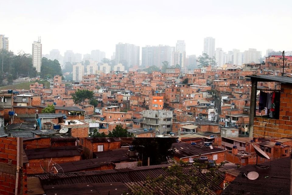 Favela de Paraisópolis em SP