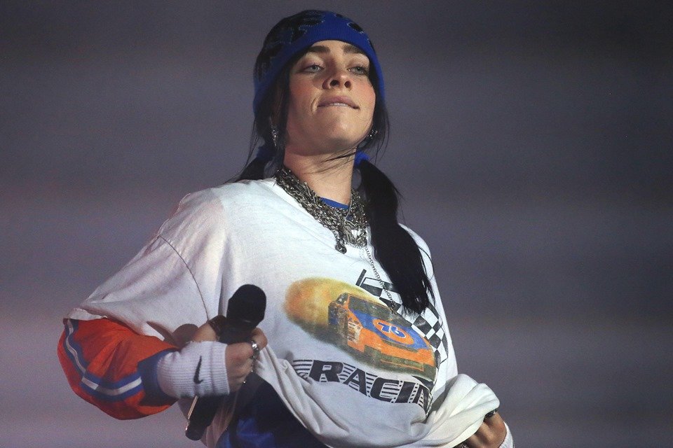 Foto colorida de Billie Eilish - Metrópoles