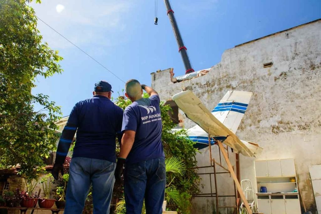 goias retirada do aviao