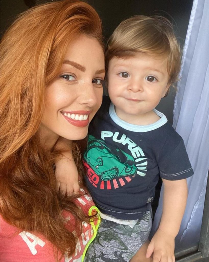 Foto colorida de Larissa Parison,ex-bailarina do Faustão - Metrópoles