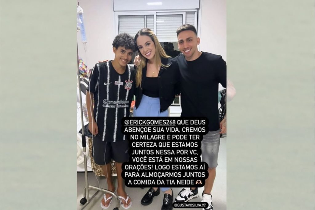 Gustavo Mosquito visita fã com câncer em hospital