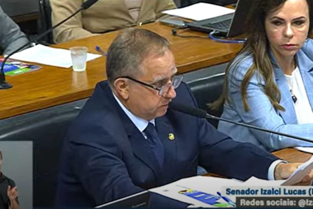 Senador Izalci Lucas em audiência no Senado Federal - Metrópoles