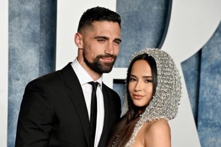 Sebastian Lletget e Becky G