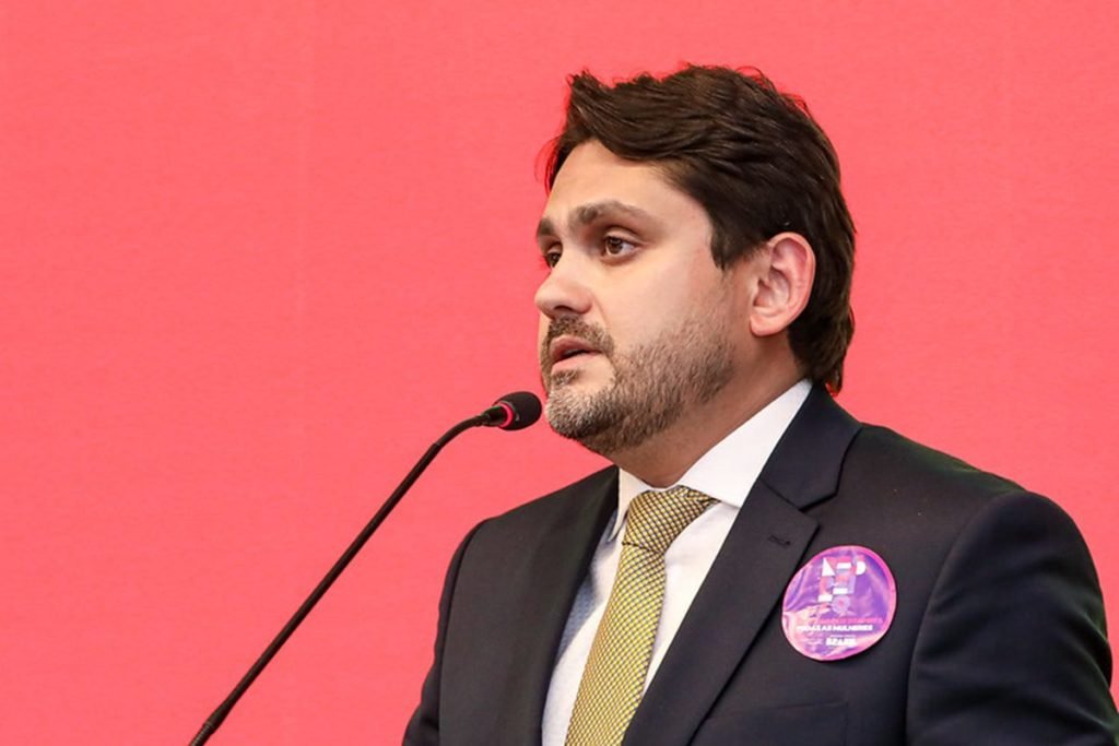 juscelino filho ministro das comunicações