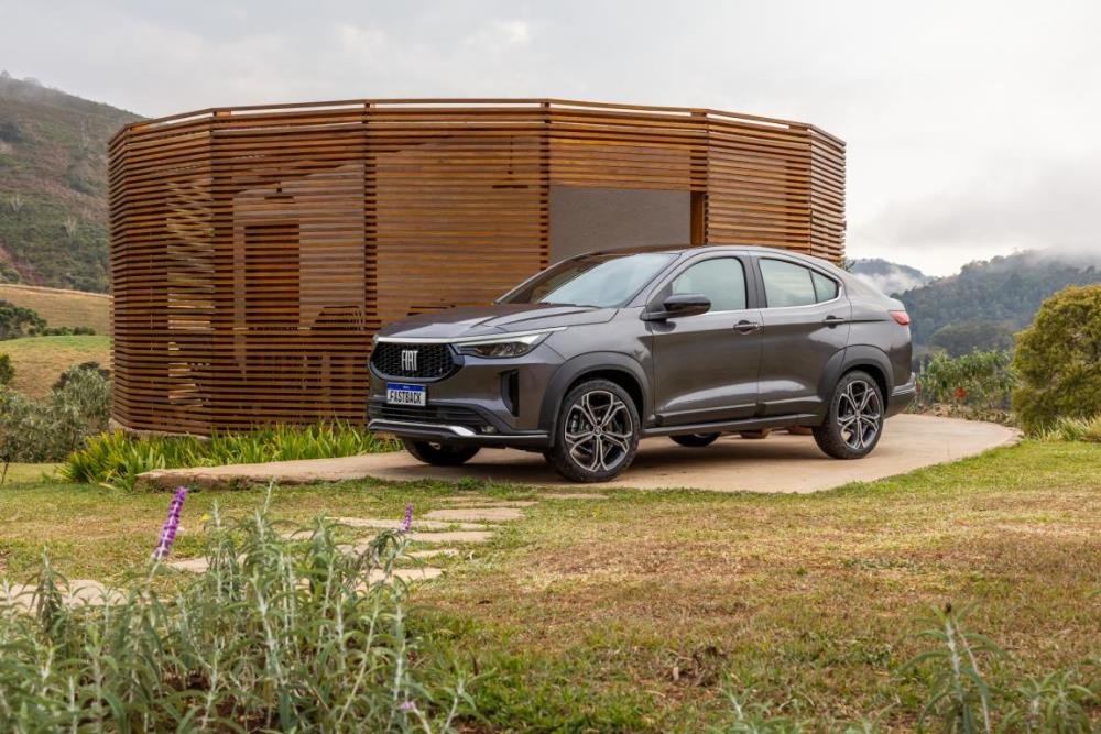 Fiat Fastback, versão Impetus: intermediária ou topo de linha?