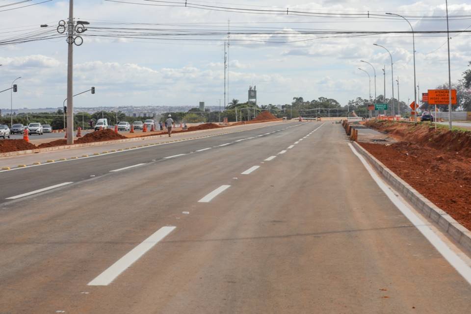Ibaneis libera trecho de viaduto na Epig