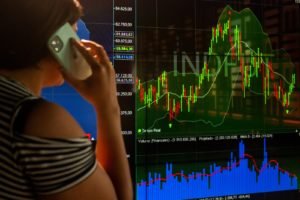 Graficos - economia, bolsa de valores, investimento - PIB - Ações - Metrópoles