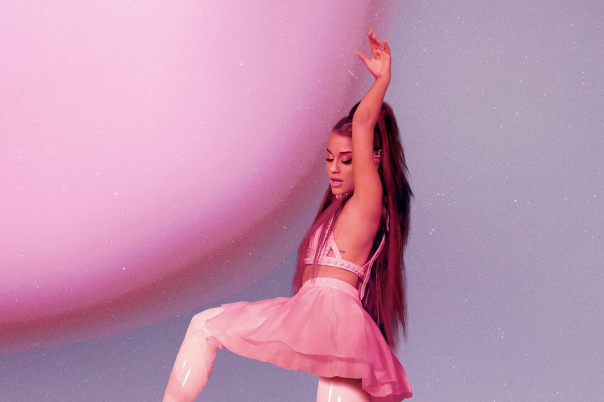 Imagem colorida de Ariana Grande - Metrópoles 