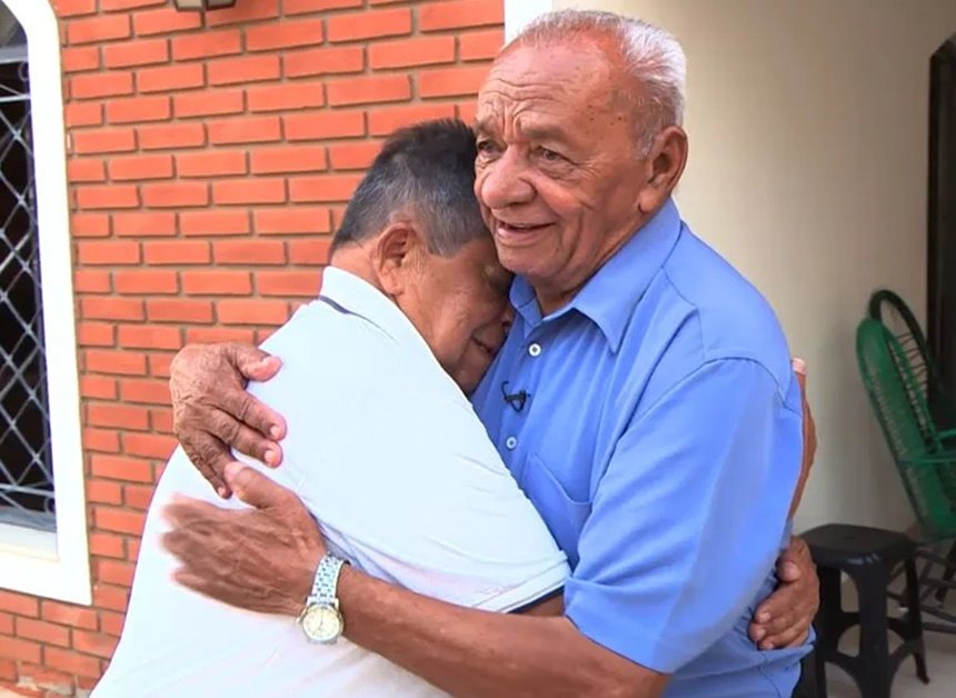 Morando próximos sem saber, irmãos se reencontram 70 anos depois em SP