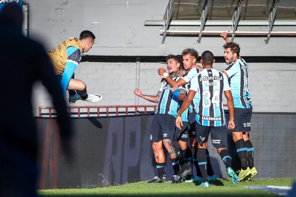Grêmio empata com Caxias na primeira decisão do Campeonato Gaúcho
