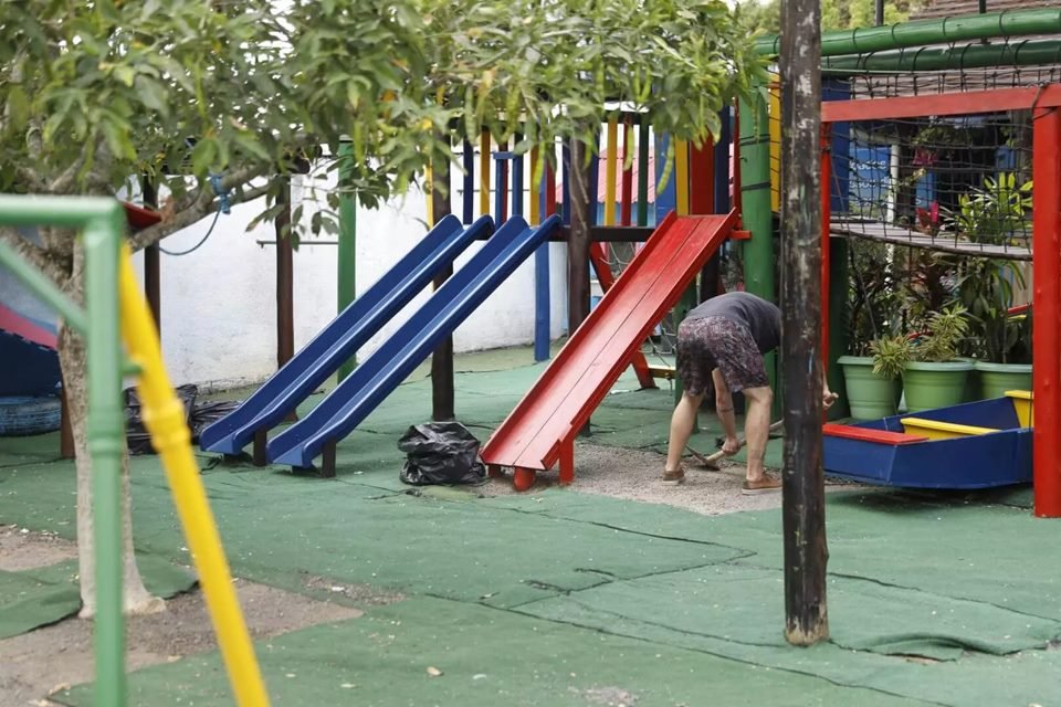 Policiamento será reforçado para retorno às aulas na creche Cantinho do Bom  Pastor, em SC - Diário da Borborema