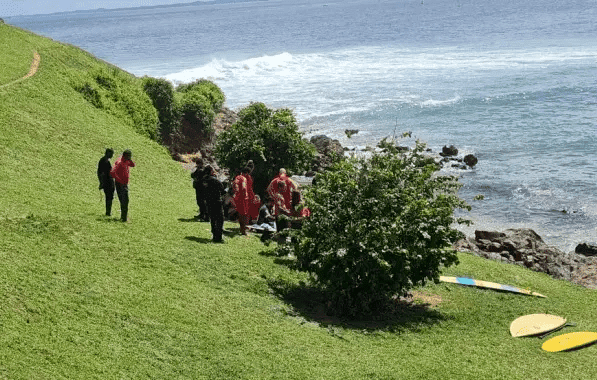 BA: após ser resgatada, morre turista que se afogou no Farol da Barra