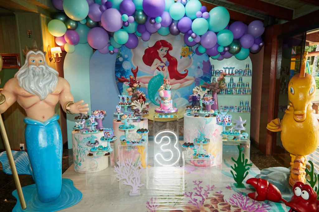Julia Sayuri celebra 3 anos com festa inspirada na Pequena Sereia