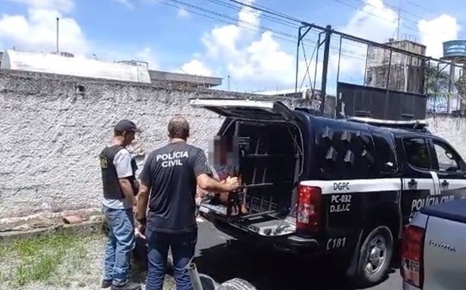 Mulher acusada de matar filho é presa pela Polícia Civil de Alagoas - Metrópoles