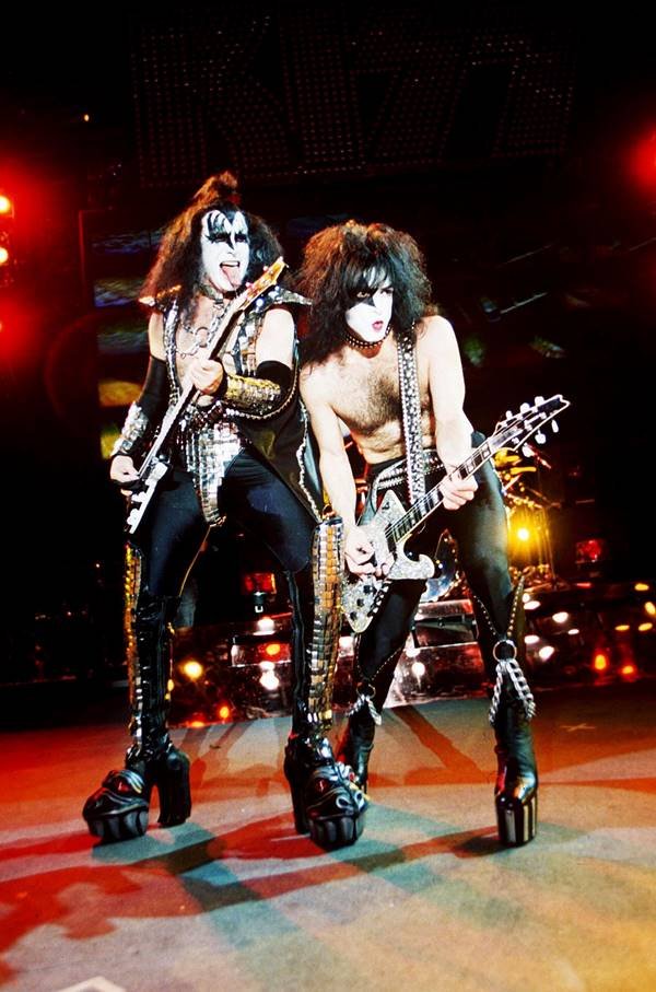 Kiss: veja a trajetória do quarteto que redirecionou a moda com