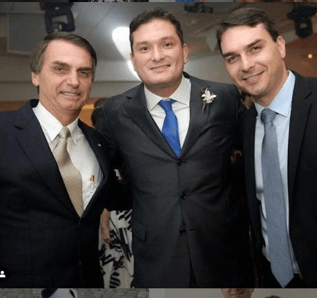 Marcello Pitrez, Jair e Flávio Bolsonaro