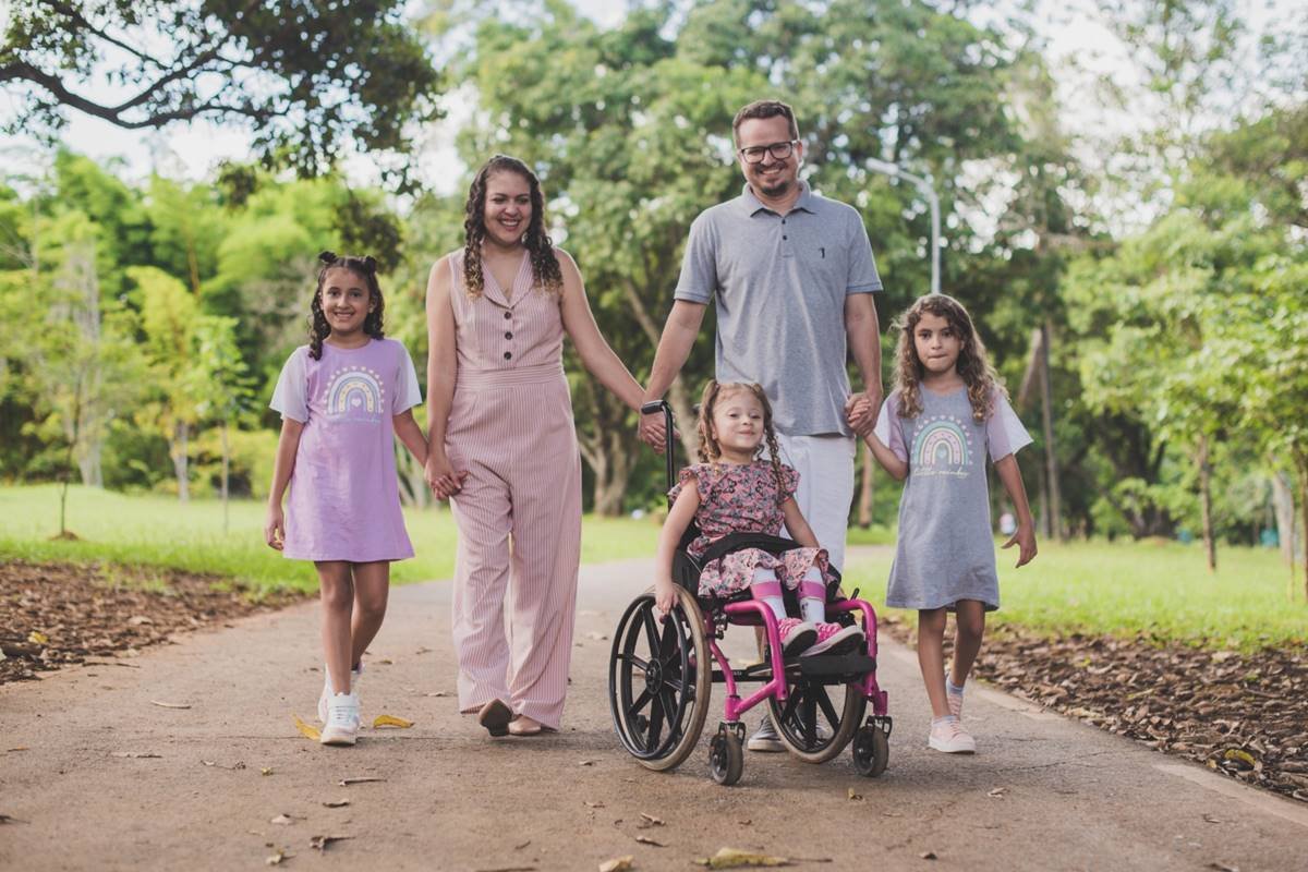 Fotógrafa do DF faz ensaios gratuitos para famílias de crianças com ...