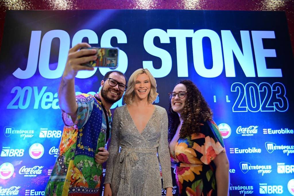 ENTREVISTA: Joss Stone fala sobre a inspiração por trás do novo disco  Water For Your Soul e o carinho dos fãs brasileiros