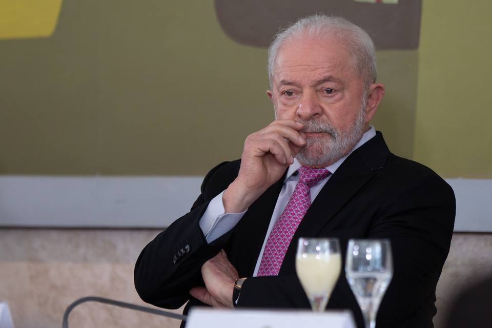 imagem colorida do presidente Lula - Metrópoles