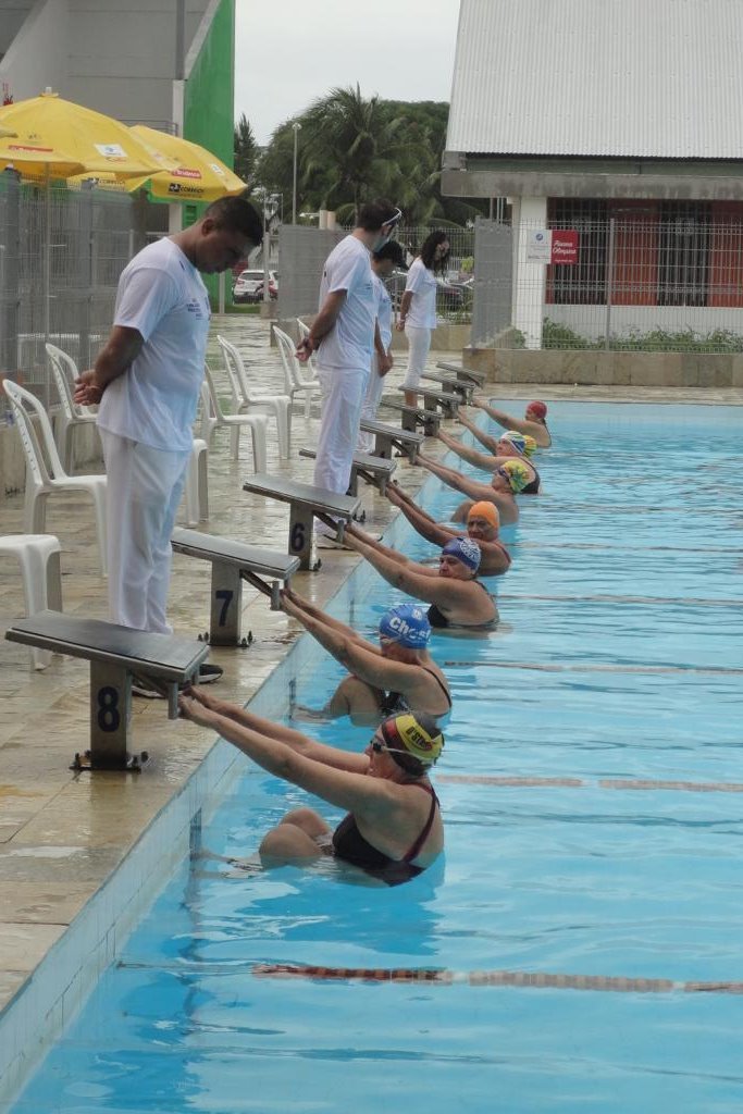 Color image: start of swimming competition - Metropolis