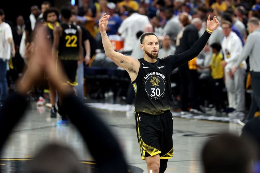 NBA: Warriors vencem e diminuem vantagem dos Kings na série