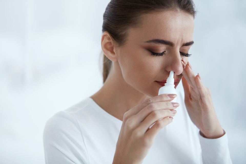 Spray de bronzeamento nasal