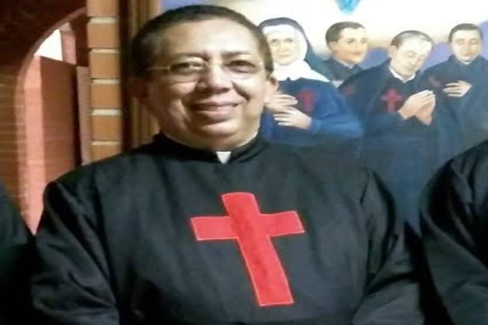 Padre José Maria, de paróquia na Asa Sul, é flagrado em vídeo transando com fiel