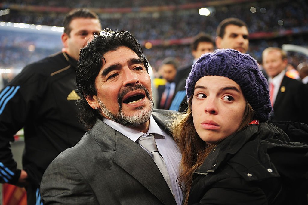 Filha de Maradona fala sobre morte do pai e aponta culpados