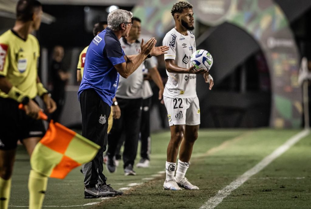 Santos x América-MG: onde assistir, horário e escalações