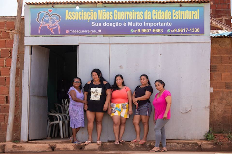Associação - Metrópoles