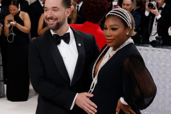 Durante o Met Gala, Serena Williams anuncia segunda gravidez
