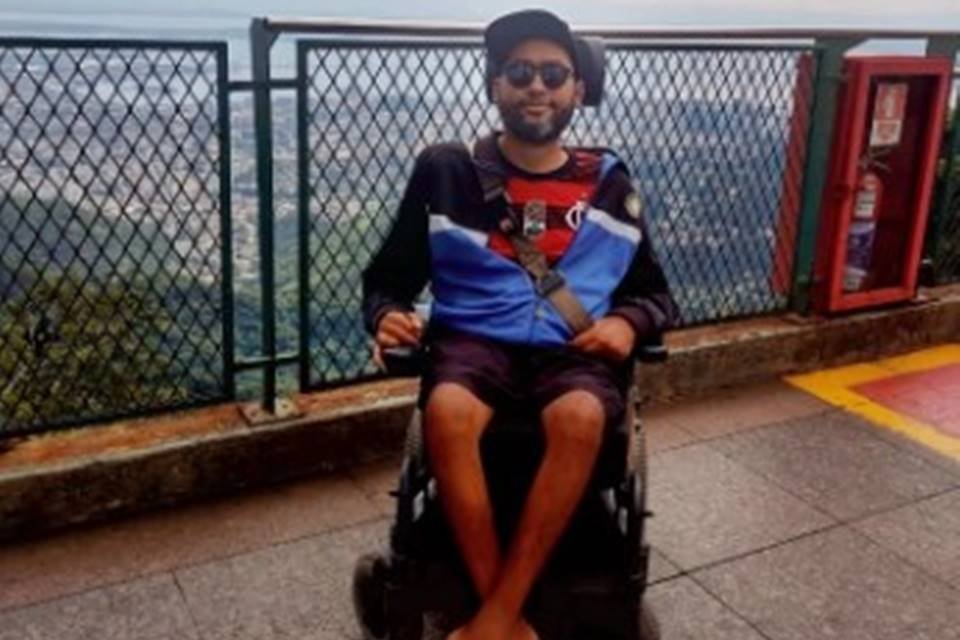 Paciente com AME - Metrópoles