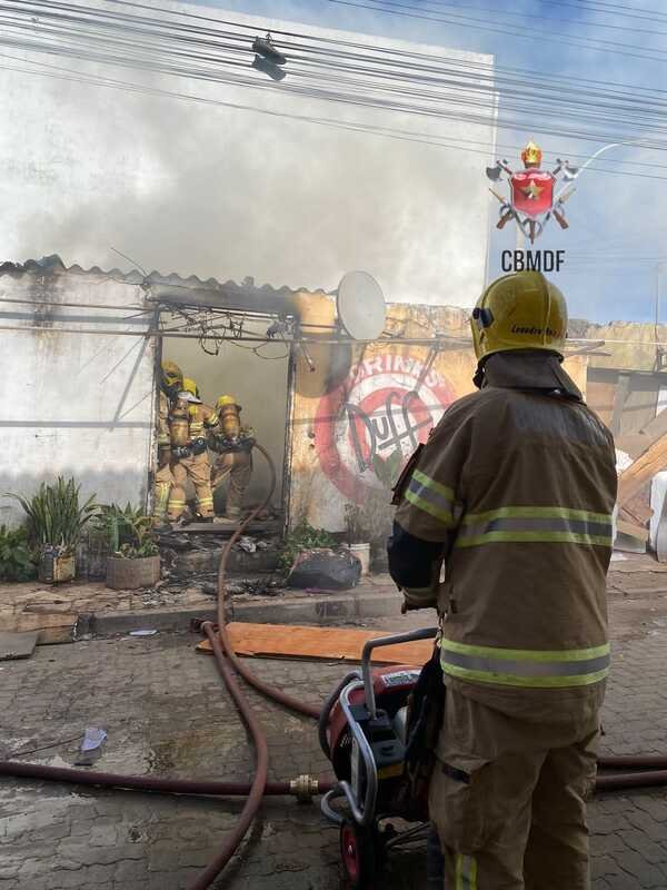 Incêndio em residência no DF