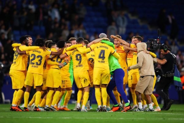 Futebol: FC Barcelona venceu e atirou Espanyol para a segunda divisão