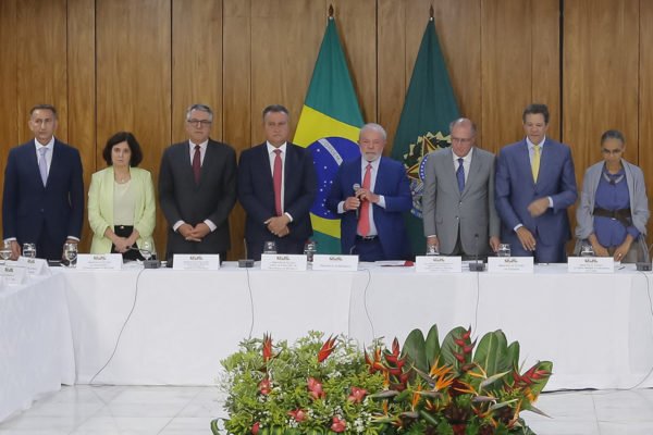 Lula e ministros de governo