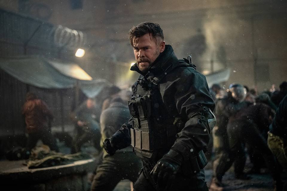 Resgate 2: Netflix divulga trailer oficial de filme com Chris Hemsworth em  ação