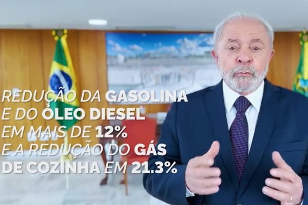print Lula falando da gasolina