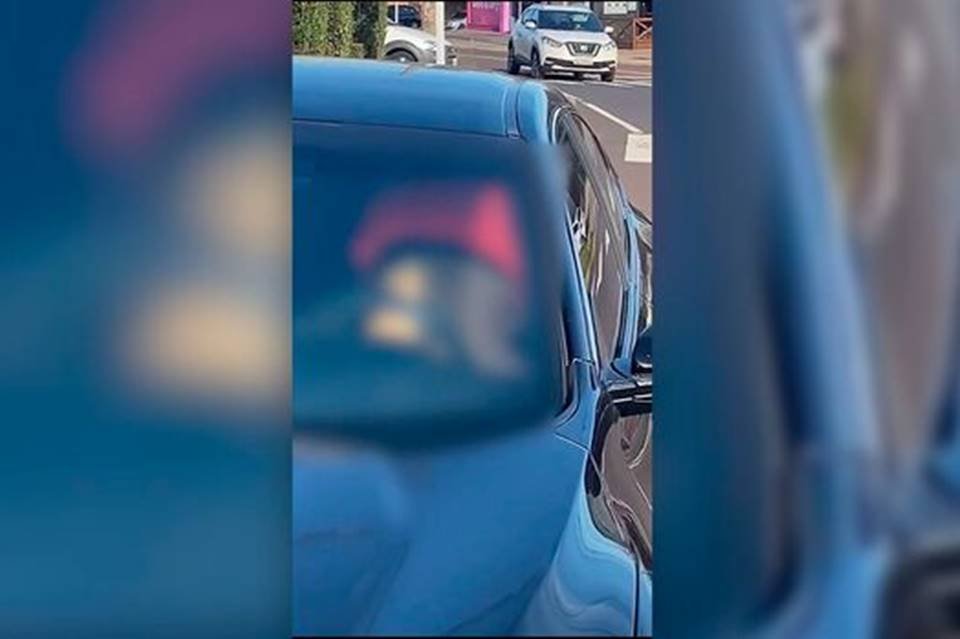 vídeo casal flagrado fazendo sexo em carro pode responder por ato