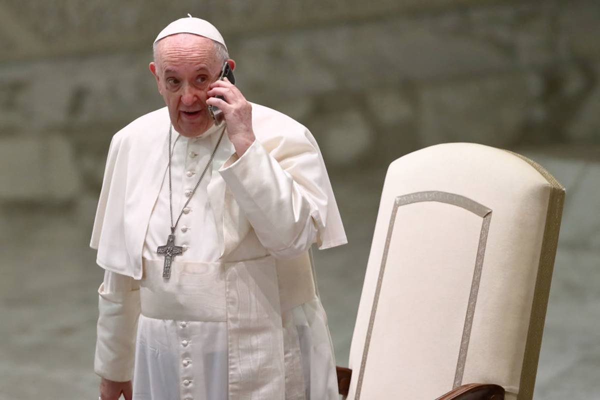 Papa Francisco recebe alta de hospital: Ainda estou vivo