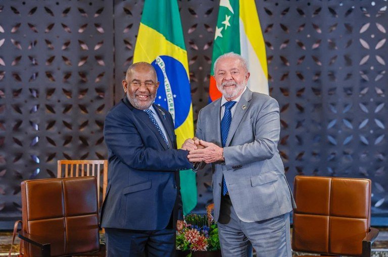 Azali Assoumani e Lula