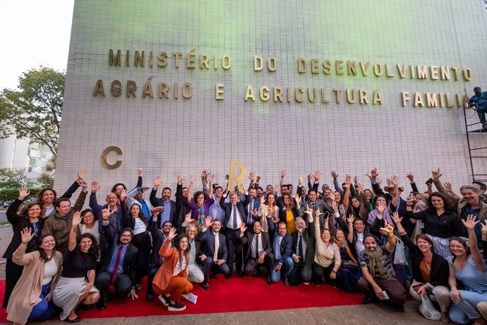 Ministro reinaugura pasta do Desenvolvimento Agrário: “Voltamos ...