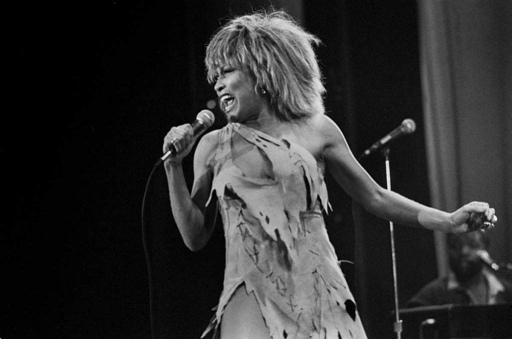 foto preto e branco da Tina Turner - Metrópoles