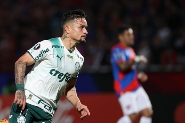 Palmeiras vence Cerro Porteño com dois gols de Artur e fim da seca