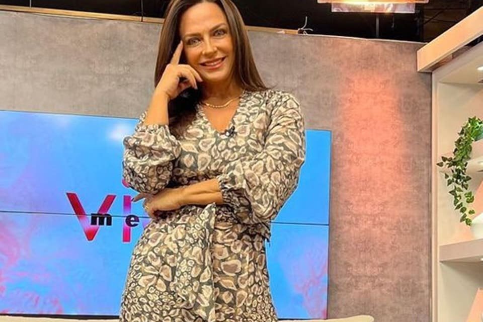 Claudia Tenório