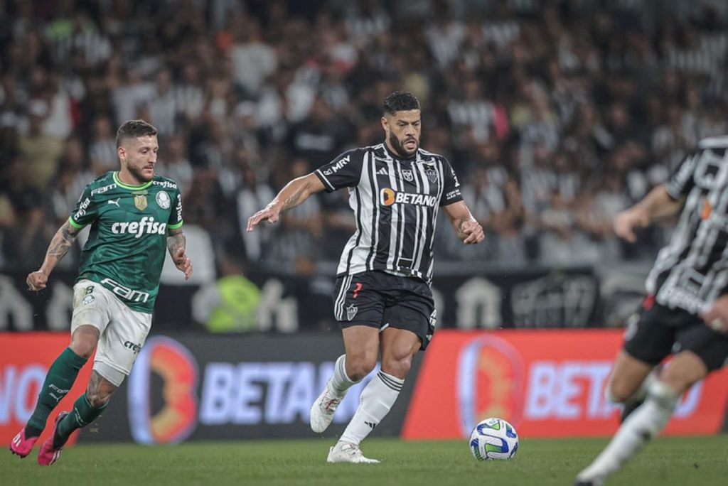 Compre o seu ingresso para o jogo Cruzeiro x Atlético MG em Uberlândia