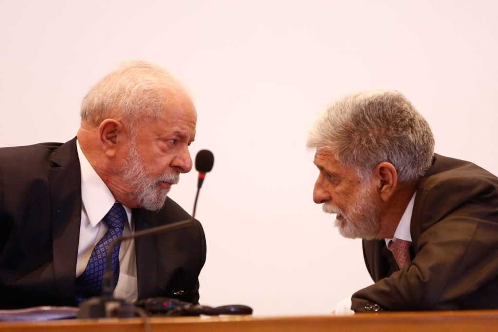 Presidente Lula e assessor especial da Presidência para assuntos internacionais Celso Amorim