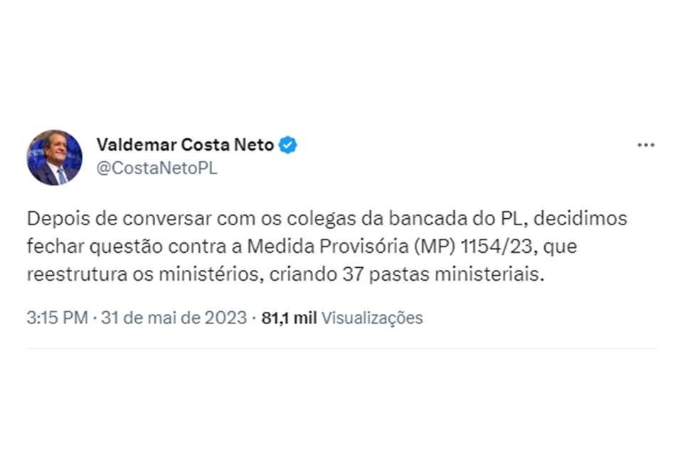 Imagem mostra tweet de Valdemar da da costa neto a respeito de votação de MP que reestrutura esplanada - Metrópoles