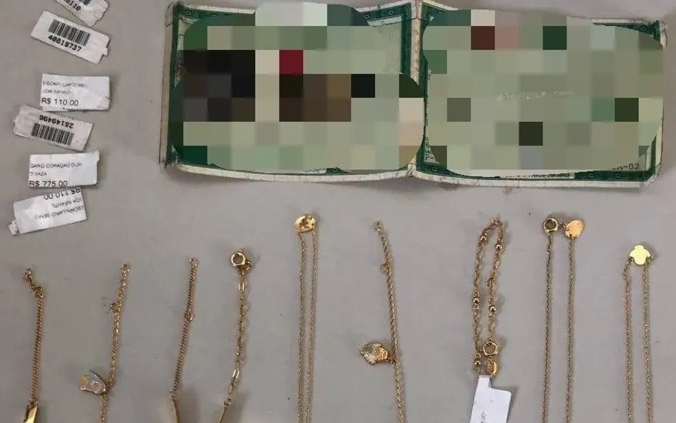 goias ladrao entra em joalheira por buraco no teto 1